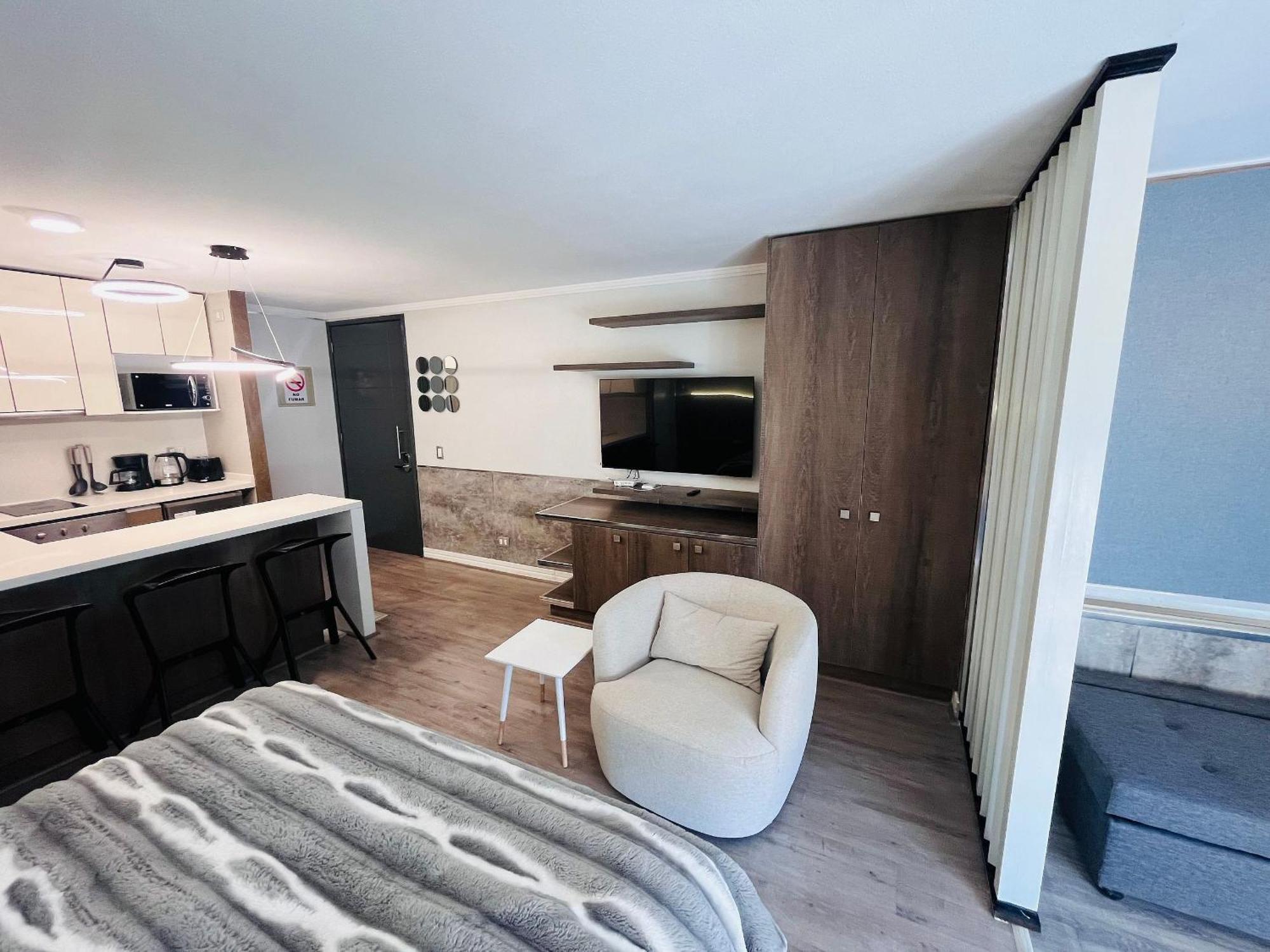Exclusivo Y Seguro Departamento Parque Arauco Las Condes - Santiago — Photos 2